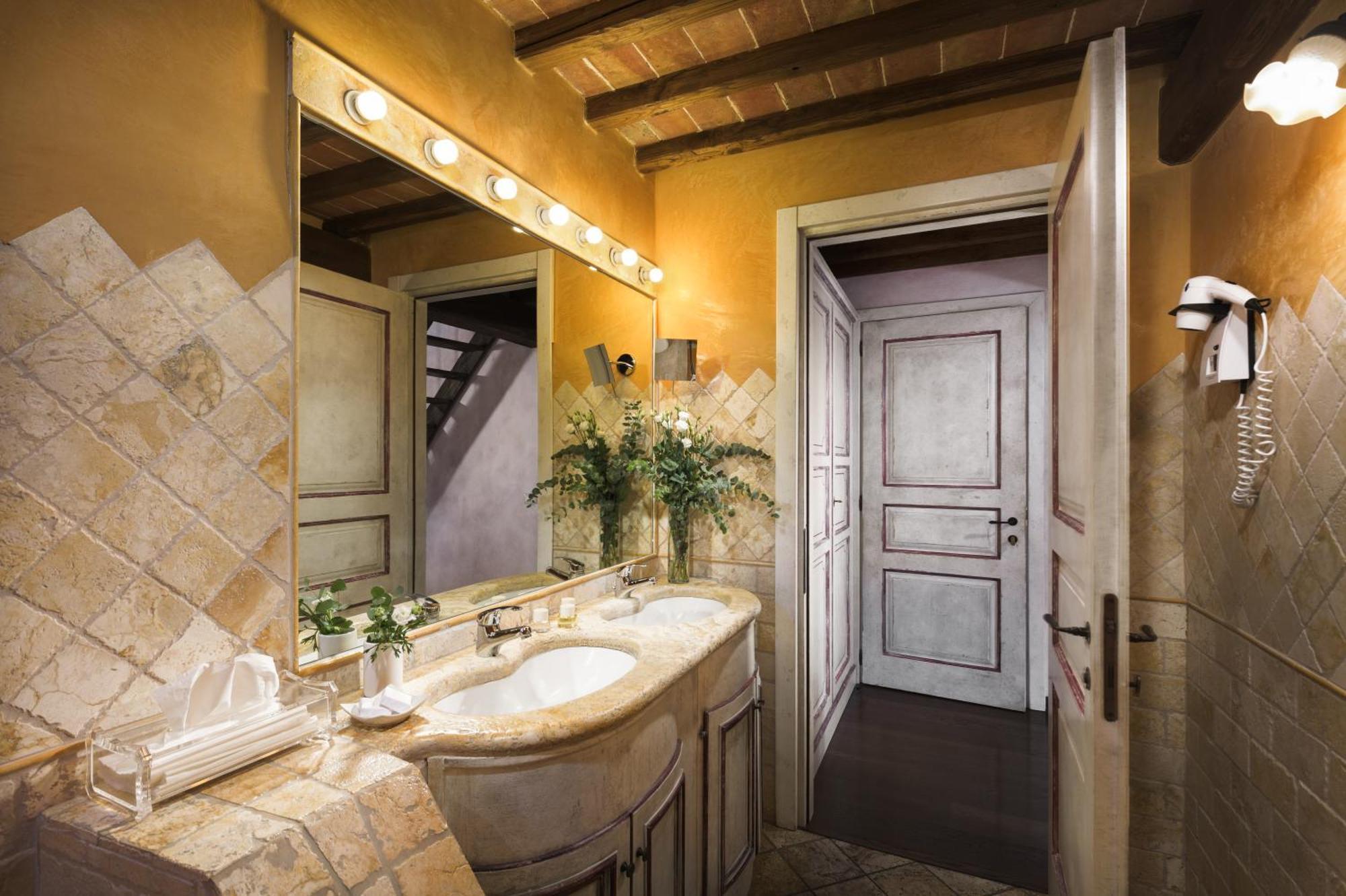 Relais La Leopoldina Hotel Bettolle Exterior photo
